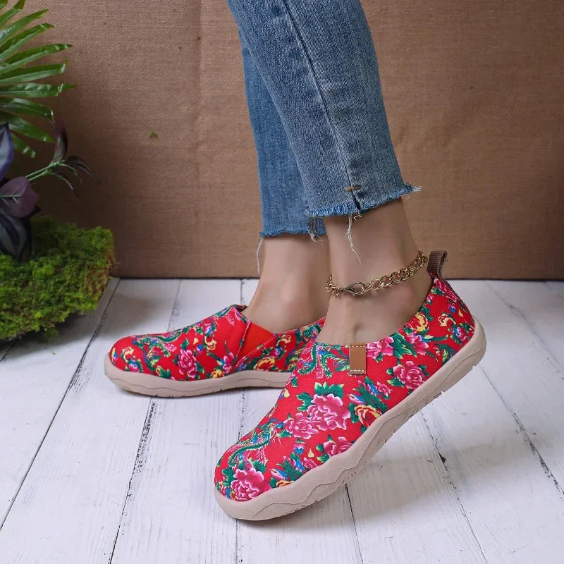 women's slip-on canvas flat shoes, view 3 - MRSLM