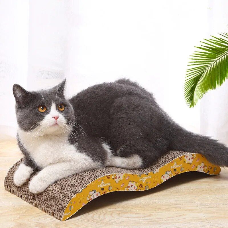 m-shape cat scratcher, view 3 - MRSLM