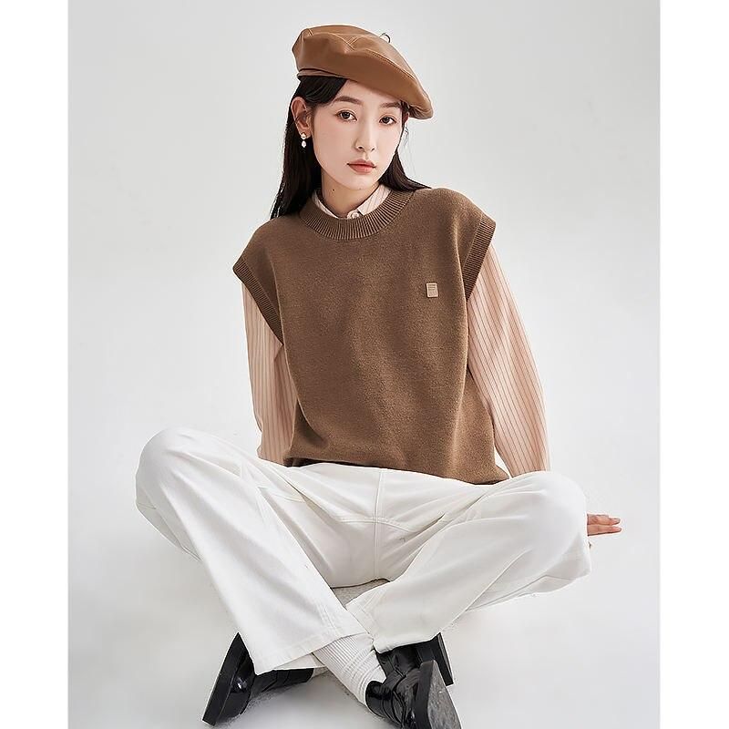 Knitted sleeveless vest, view 7 - MRSLM
