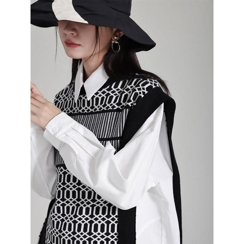 Black knit vintage vest, view 7 - MRSLM