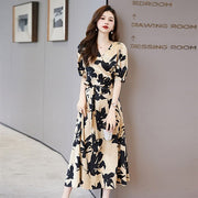 V-neck printed short sleeve dress, view 8 - MRSLM