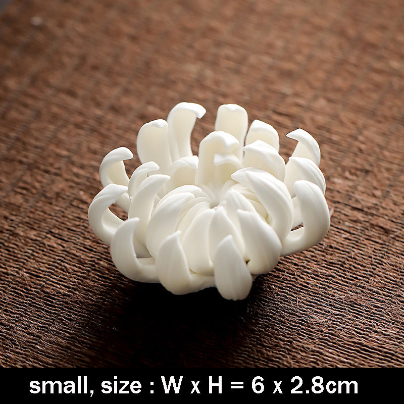 chrysanthemum ceramic incense burner, view 2 - MRSLM