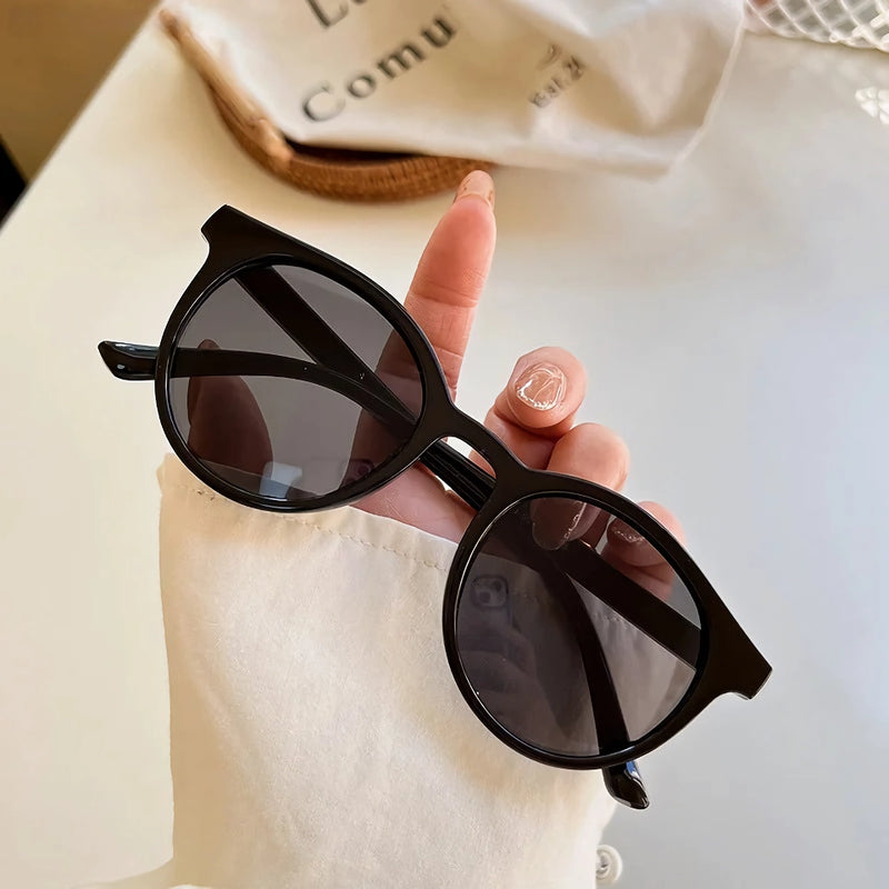 chic retro round sunglasses, view 8 - MRSLM