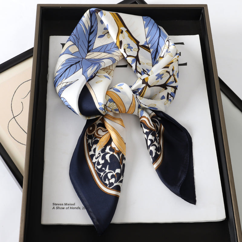 square scarf, view 5 - MRSLM