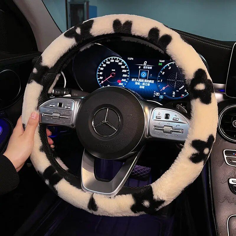 Plush winter car steering wheel cover, view 4 - MRSLM