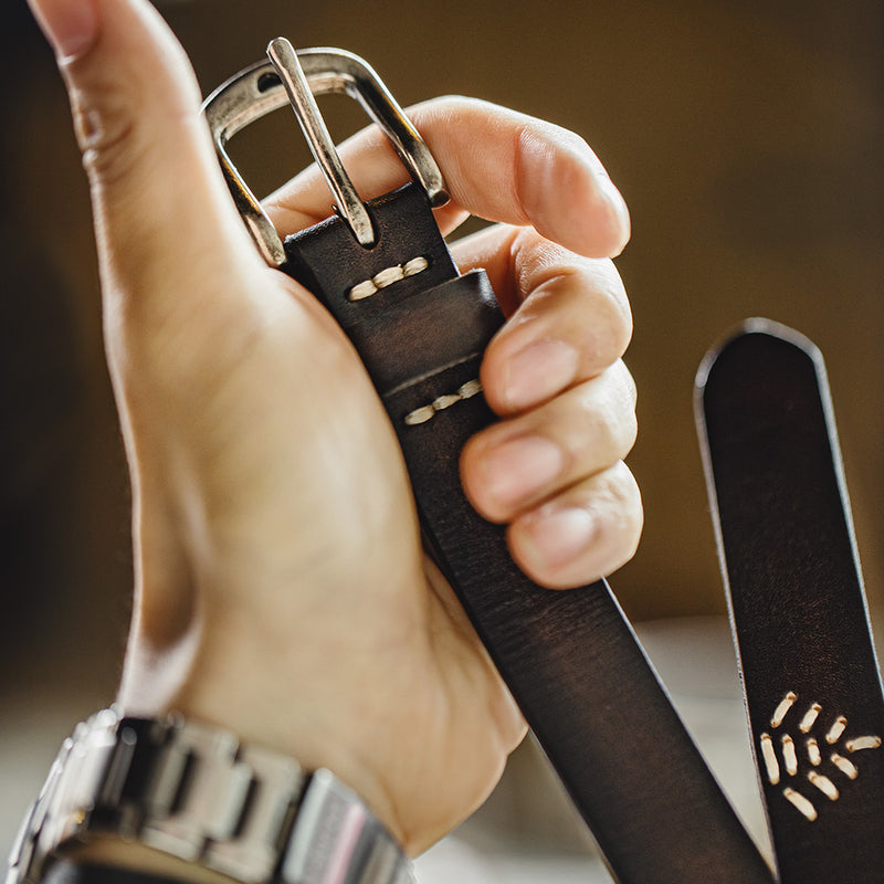 black leather men's belt, view 3 - MRSLM