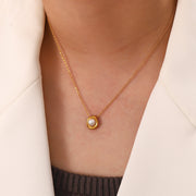 Stainless steel pearl pendant necklace, view 5 - MRSLM