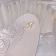 French tulip necklace, view 5 - MRSLM