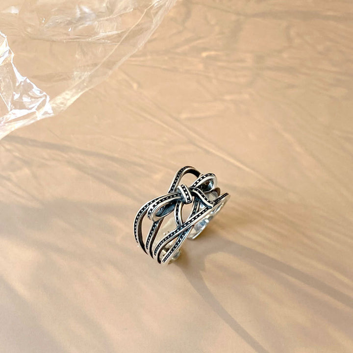 Vintage Minimalist Design S925 Sterling Silver Bends And Hitches Ring
