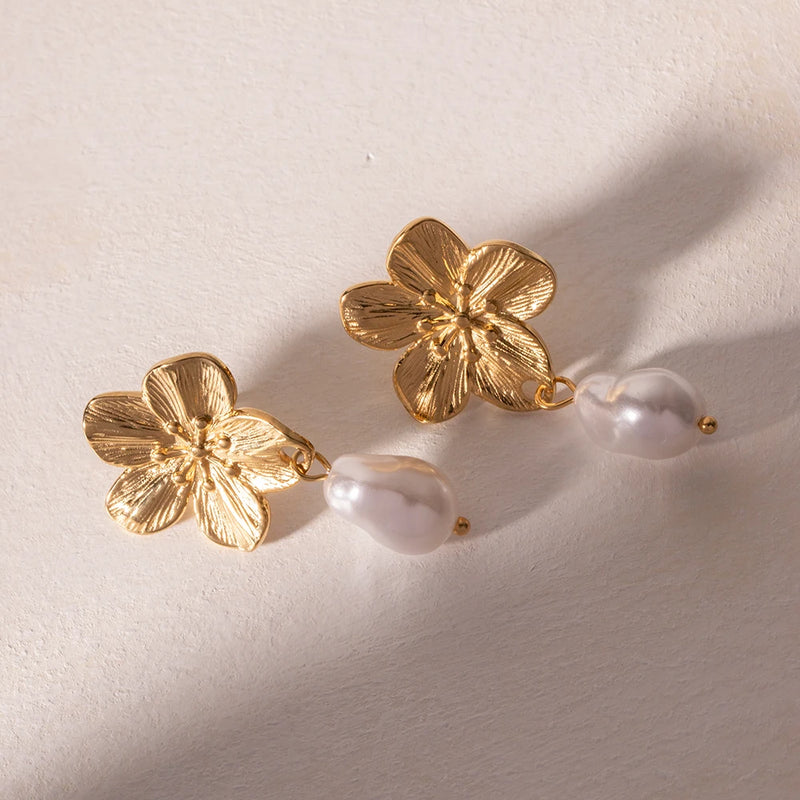 Floral pearl drop earrings, view 6 - MRSLM