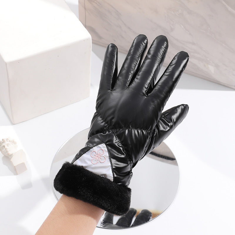 Women's warm velvet winter gloves, view 3 - MRSLM