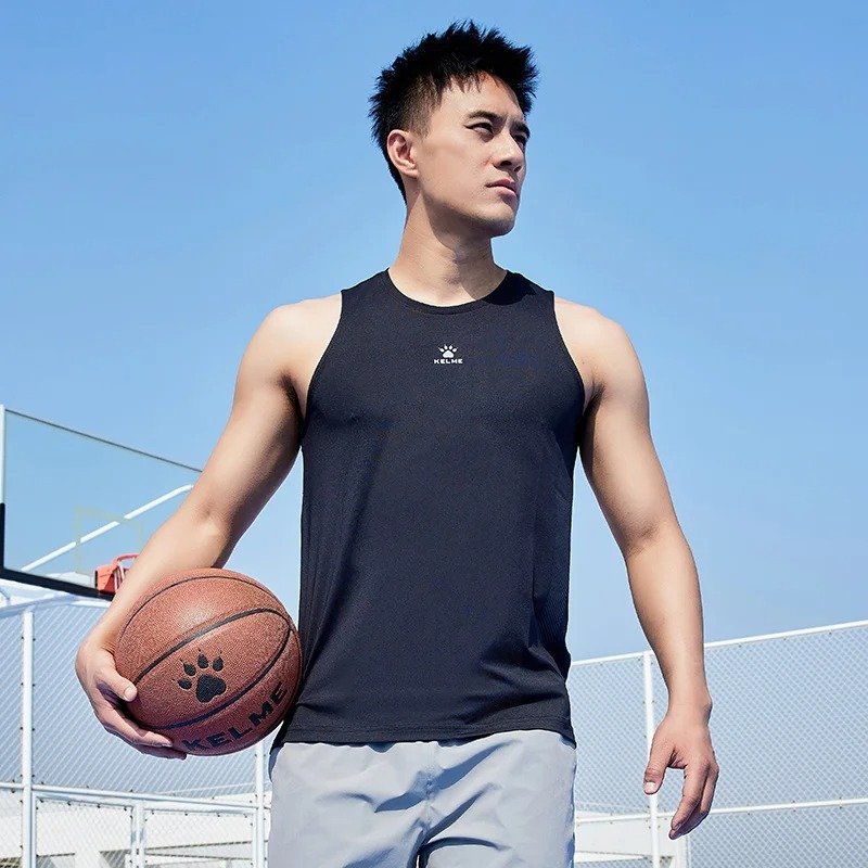 men's ice silk quick-dry sports tank top, view 3 - MRSLM