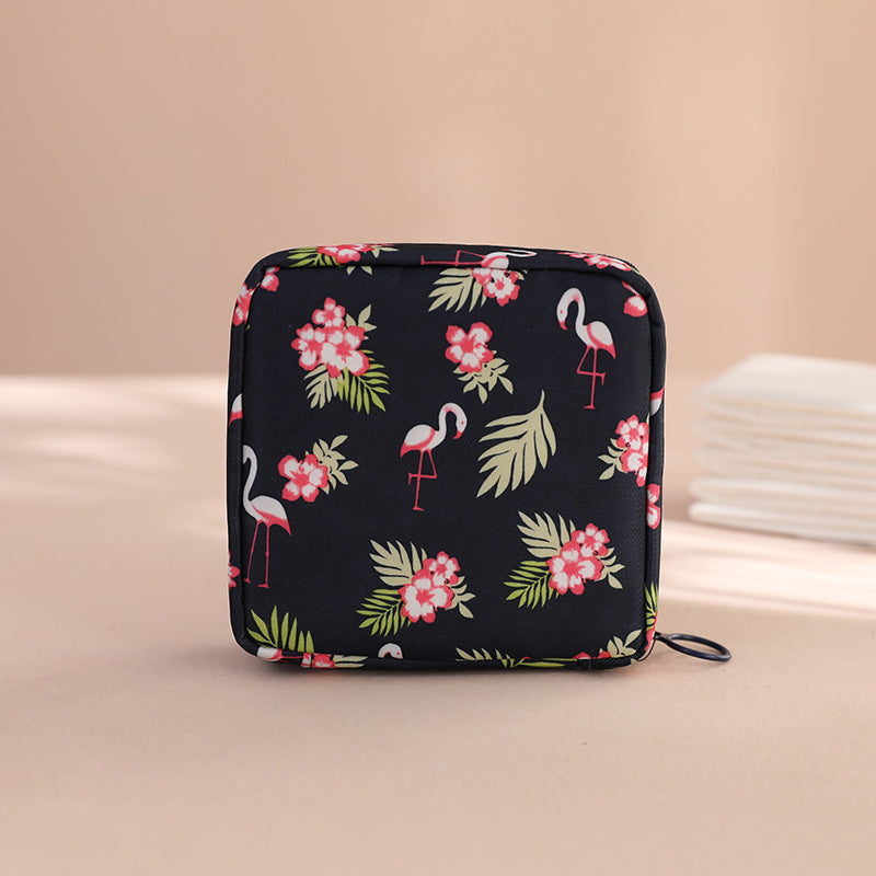 cosmetic storage bag, view 3 - MRSLM