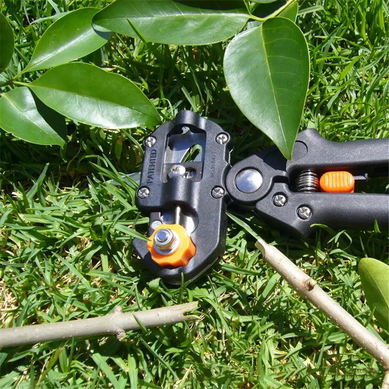 professional grafting pruner and branch cutter set, view 4 - MRSLM