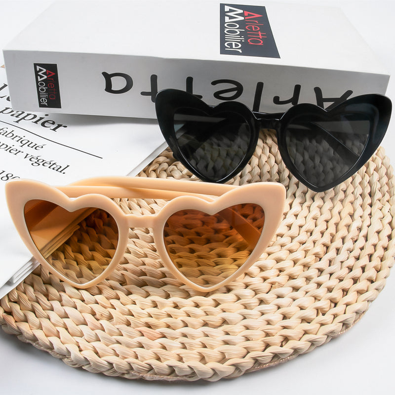 Heart-shaped cat eye sunglasses for women, view 10 - MRSLM