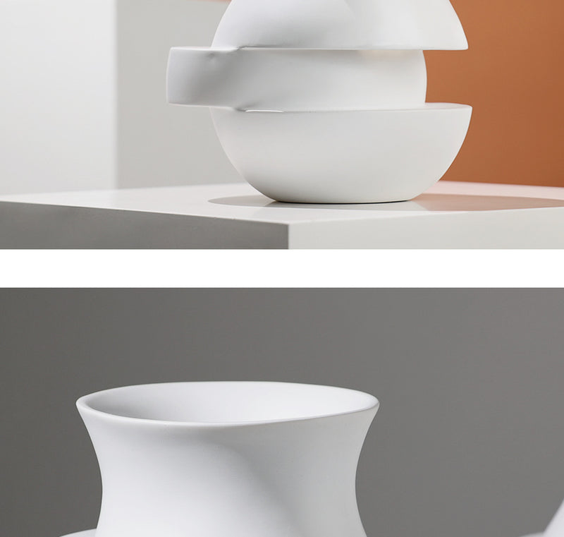 Modern minimalist resin vase, view 8 - MRSLM