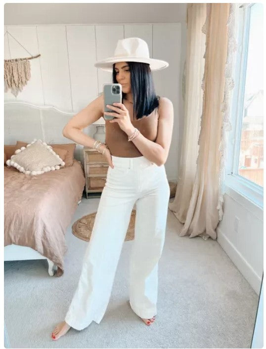 Women's high-waist wide-leg white jeans, view 2 - MRSLM