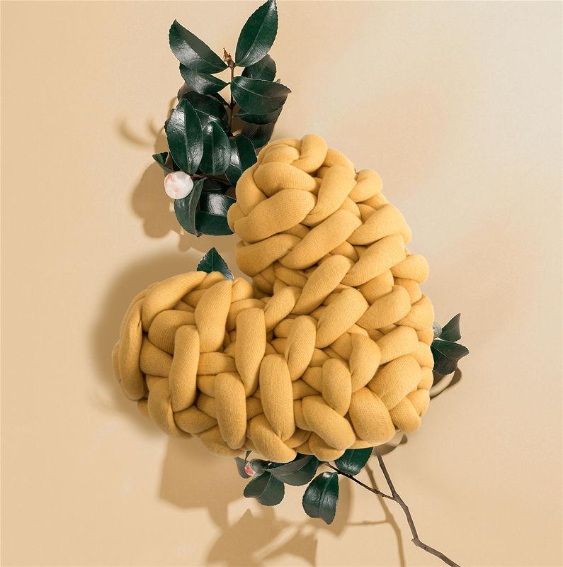 heart-shaped decorative knot cushion - MRSLM