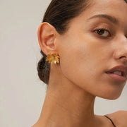 daisy flower stud earrings, view 3 - MRSLM