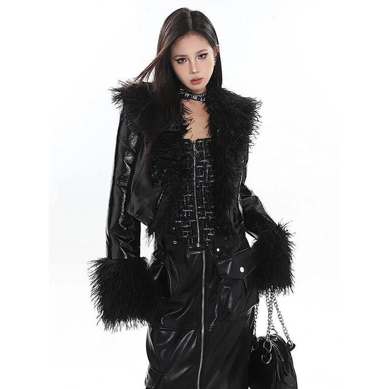 Chic Jacket with Plush Suede Collar