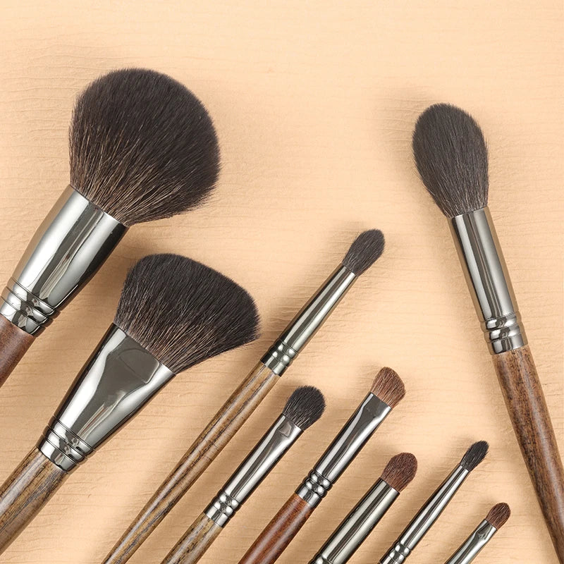 9-piece makeup brush set, view 5 - MRSLM