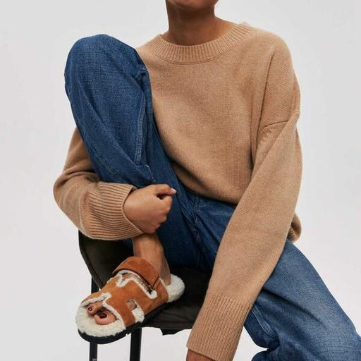 women's o-neck sweater, view 3 - MRSLM