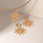 Sunflower pendant necklace, view 5 - MRSLM