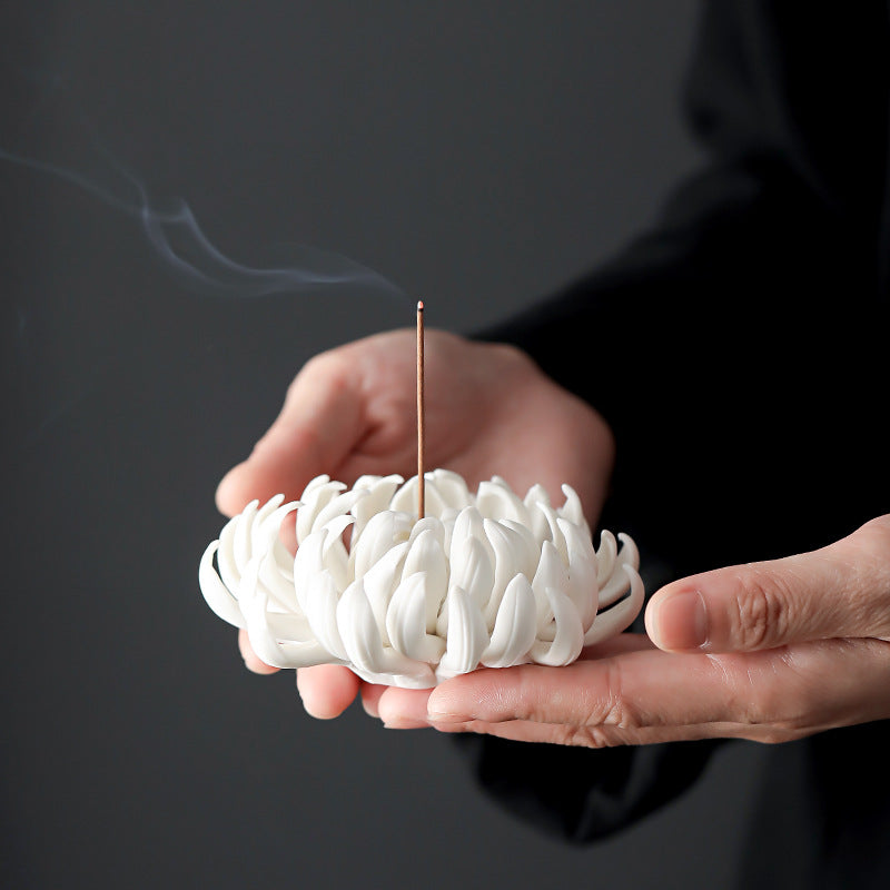 chrysanthemum ceramic incense burner, view 10 - MRSLM