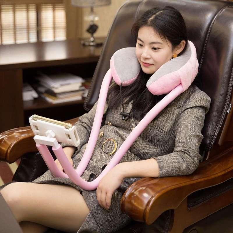 U-shaped neck pillow with phone holder - MRSLM