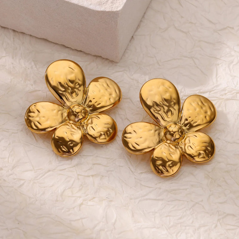 floral stainless steel stud earrings, view 6 - MRSLM