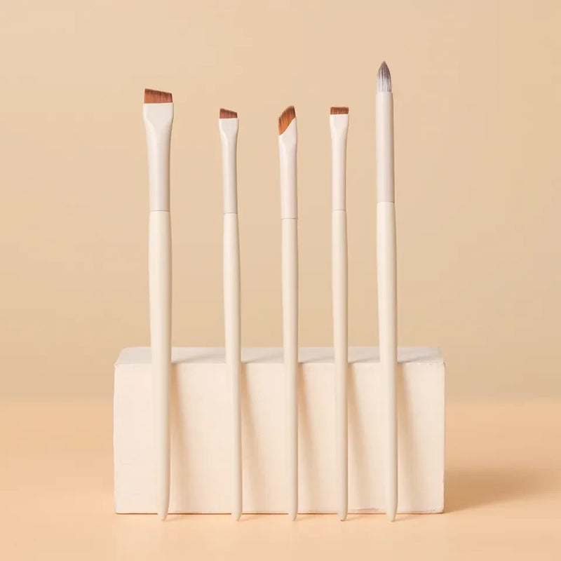 5-piece precision makeup brush set, view 3 - MRSLM