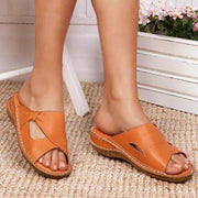 Hollow breathable flat sandals, view 3 - MRSLM