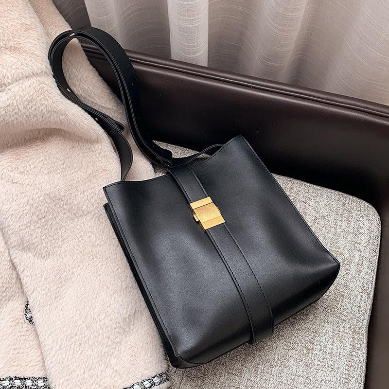simple texture messenger bag, view 8 - MRSLM