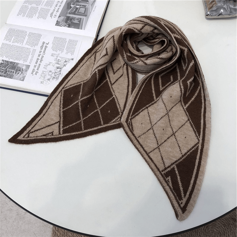 sharp-cornered thick warm knitted scarf, view 3 - MRSLM