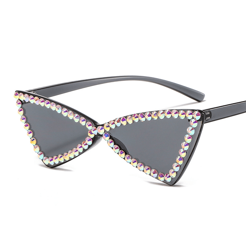 Retro triangle cat eye sunglasses, view 4 - MRSLM
