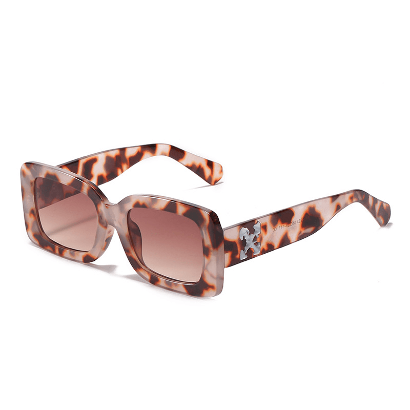 retro square UV400 sunglasses, view 3 - MRSLM
