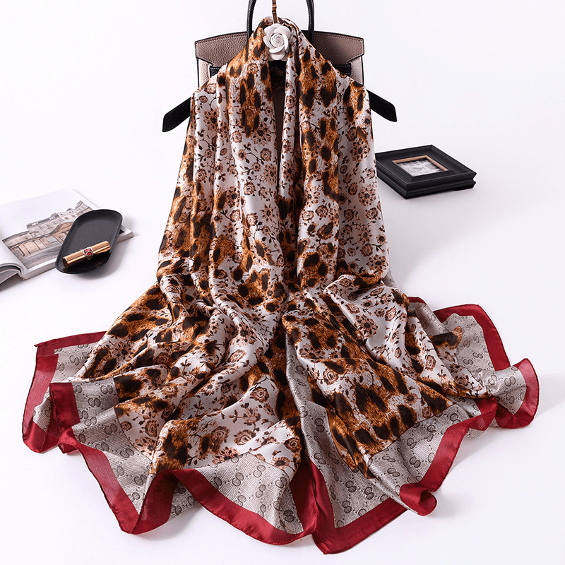 Women's tie-dye shawl, view 7 - MRSLM