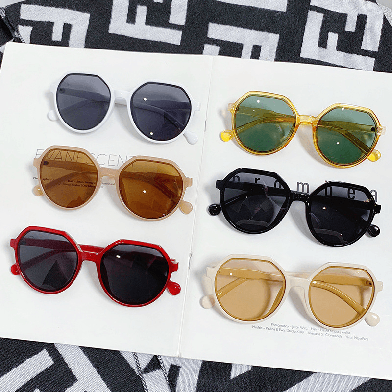 retro small frame sunglasses, view 5 - MRSLM