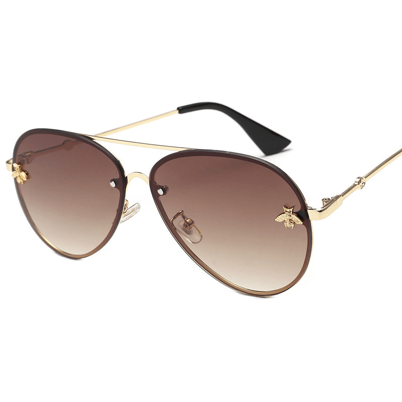 large gold metal frame UV400 sunglasses, view 6 - MRSLM