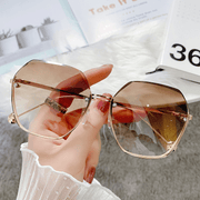 Women's vintage metal frame sunglasses, view 5 - MRSLM