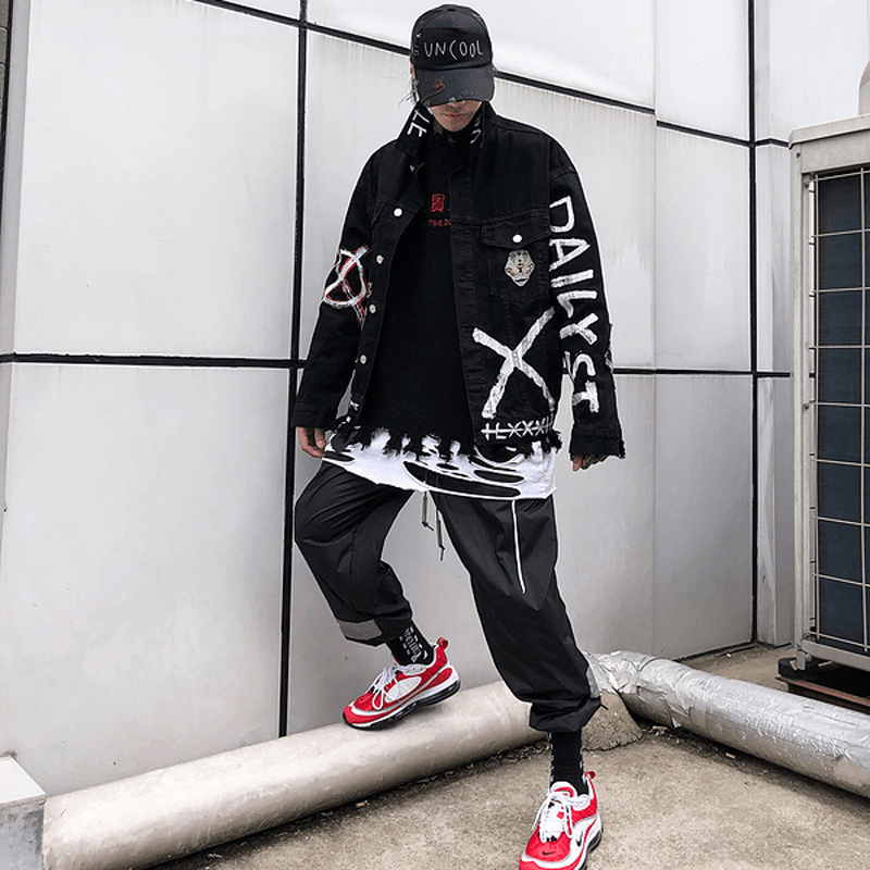 Men's black printed denim jacket, view 3 - MRSLM