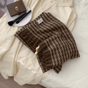 Houndstooth warm scarf, view 5 - MRSLM