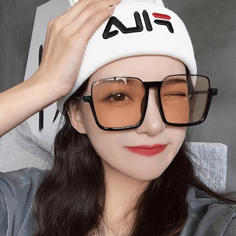 retro square sunglasses, view 4 - MRSLM
