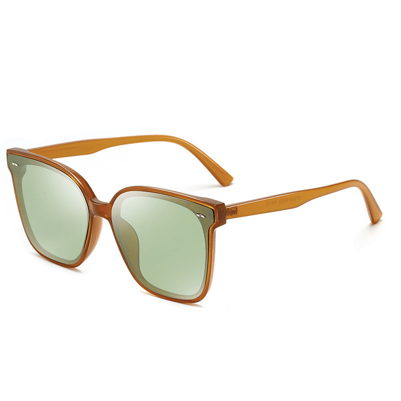 Large square TR90 sunglasses, view 4 - MRSLM