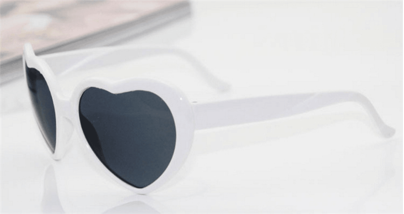 heart shaped effect glasses, view 5 - MRSLM