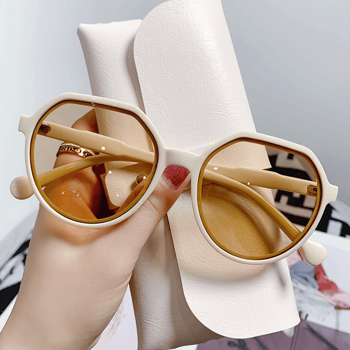 Brown Retro Small Frame White Sunglasses - MRSLM