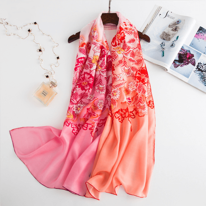 Long geometric print silk scarf, view 5 - MRSLM