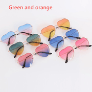 Metal heart sunglasses with rose gold frame, view 5 - MRSLM