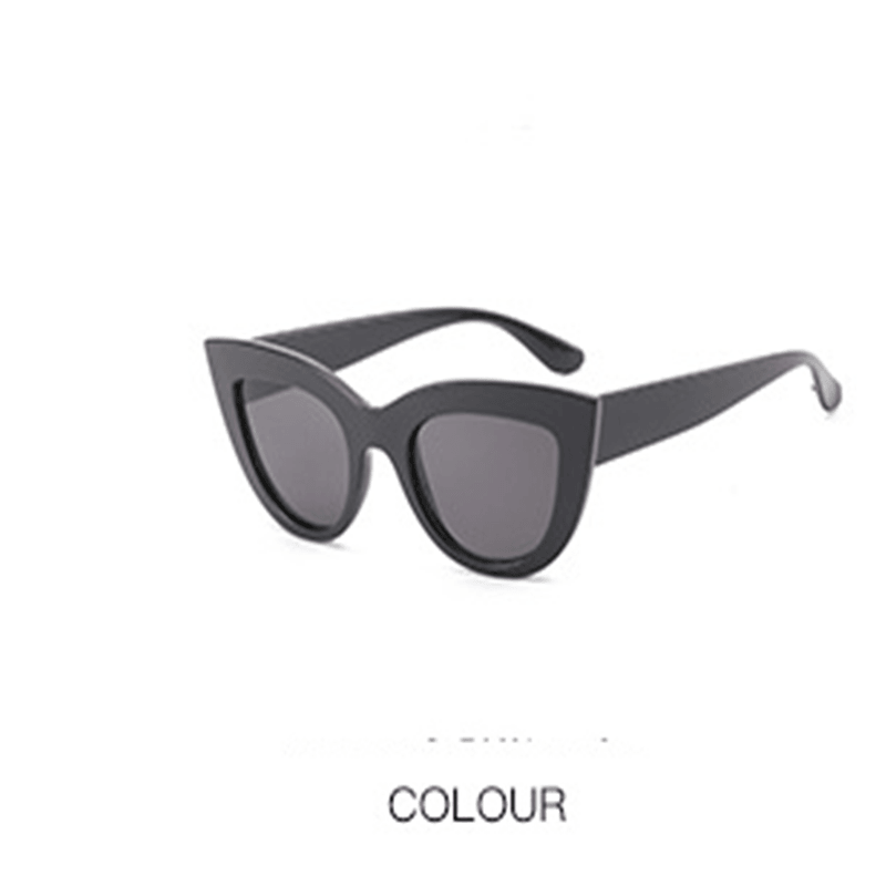 Retro cat eye sunglasses, view 4 - MRSLM