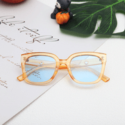 kids' retro big frame sunglasses, view 6 - MRSLM